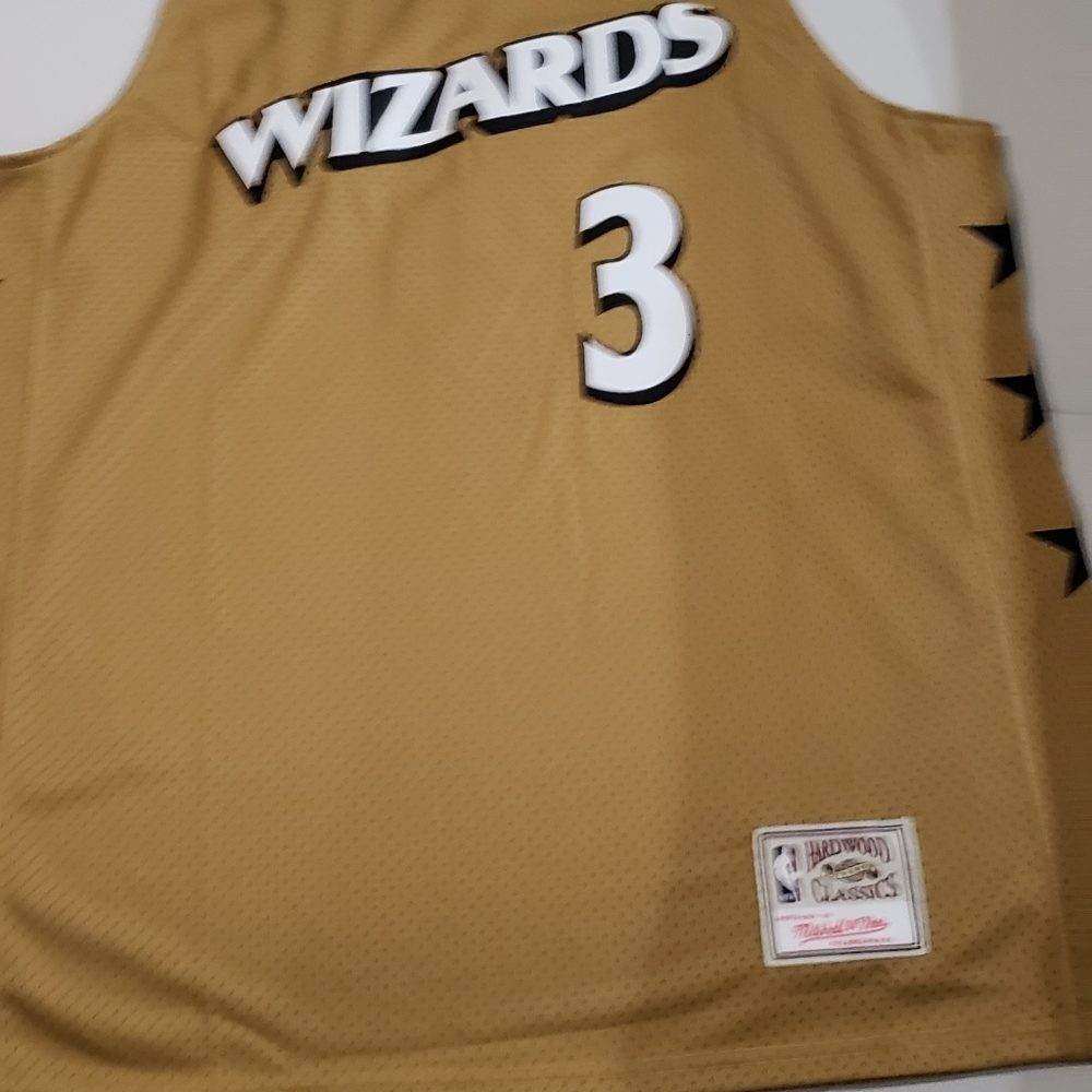 Basketball jerseys - Picture 2 of 6